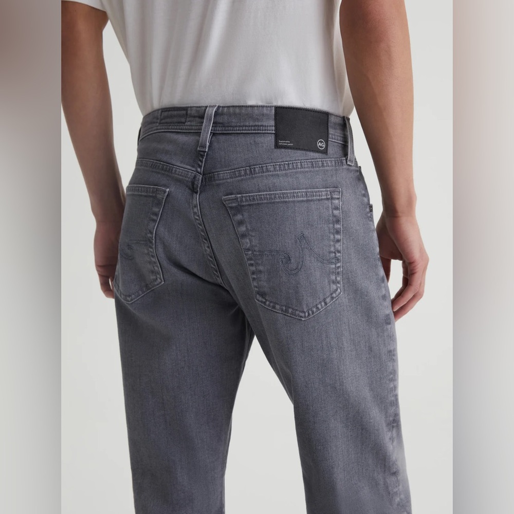 AG the graduate gray vapor wash tailored leg mens jeans 31r/29